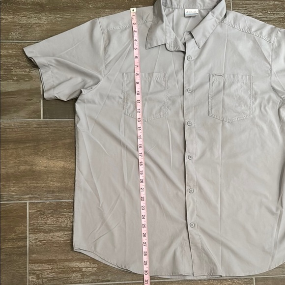 Columbia Gray Casual Button Down Shirt dry fit for Effortless Style - Picture 8 of 9
